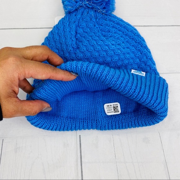 NWT Girls Adidas Twilight Lurex Beanie - Picture 3 of 4